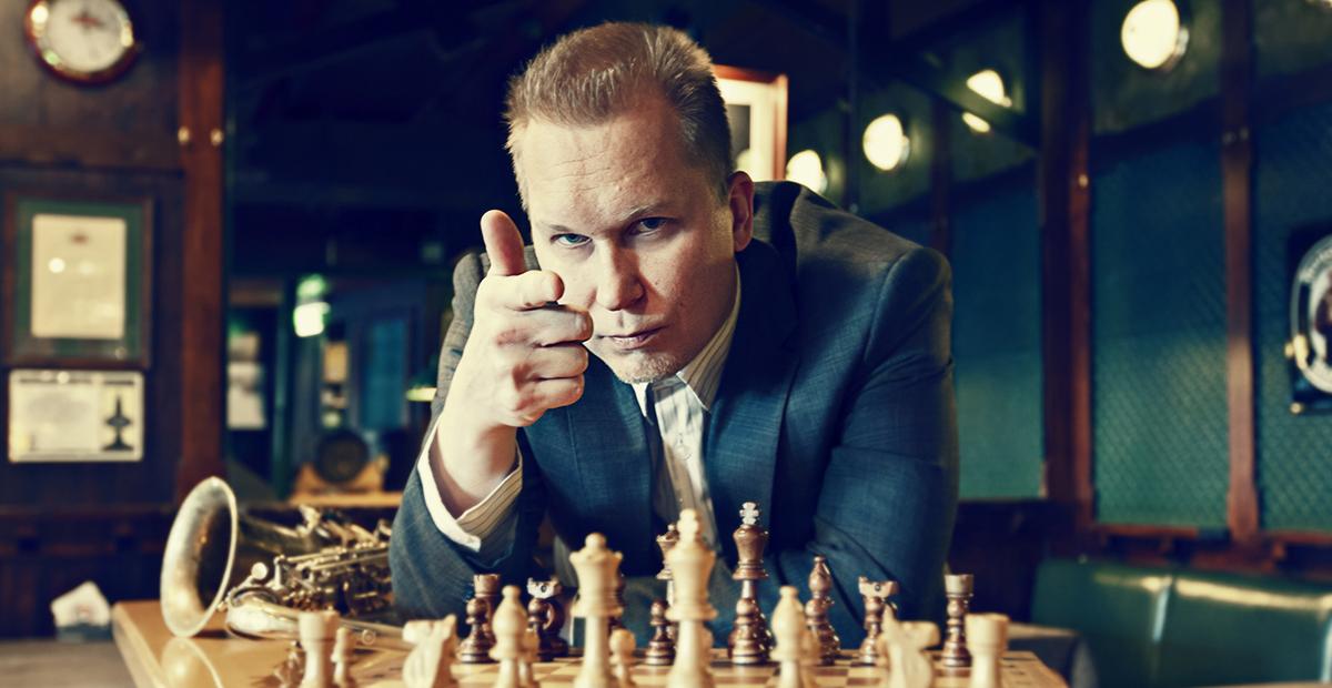 Chess´n Jazz tuo nimensä mukaisesti shakkipelin jazz-musiikin maailmaan